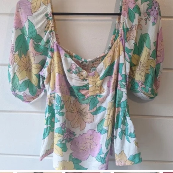 NWT Billabong In Your Dreams Floral Top - Picture 8 of 8